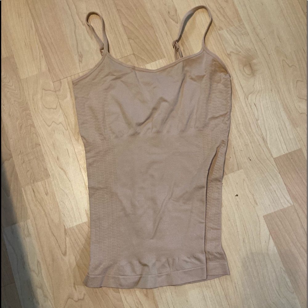 🎉 compression tank top 🎉